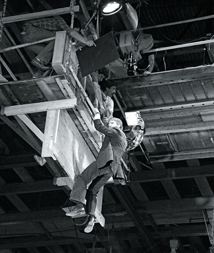 Alan Rickman rueda su última escena como Hans Gruber en 'Jungla de Cristal' (1988)