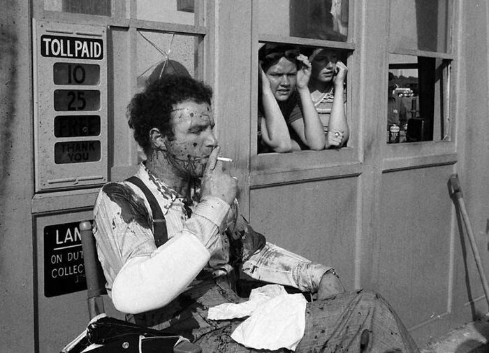 James Caan Smoking On Set After Filming His Death Scene In The Godfather (1972)