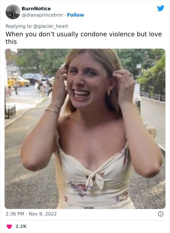 "That Child Was So Scared": Woman Hits Her Daughter’s Bully’s Mom In Front Of Her Child To Make Sure They Don’t Do It Again "That Child Was So Scared": Woman Hits Her Daughter’s Bully’s Mom In Front Of Her Child To Make Sure They Don’t Do It Again