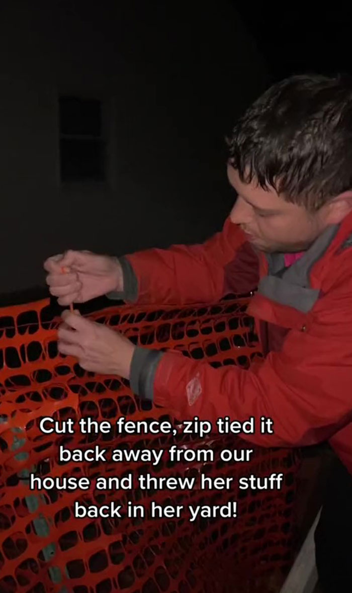 “Looks Like We Got Karen As A Neighbor”: Man Gets Into A War With Neighbor Who Zip-Tied Her Snow Fence To His Gutters “Looks Like We Got Karen As A Neighbor”: Man Gets Into A War With Neighbor Who Zip-Tied Her Snow Fence To His Gutters