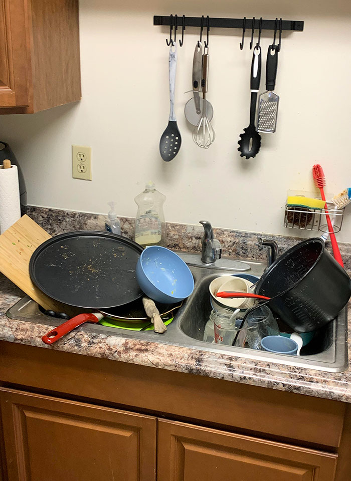 I Cleaned The Whole Kitchen At 5 Pm Yesterday. I Stayed At My Partner’s Place Last Night And Today Came Home To This Mess From My Roommates