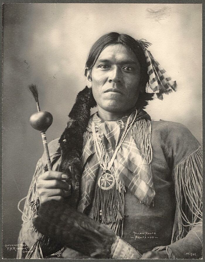 Urraca amarilla, hombre Arapaho, 1898