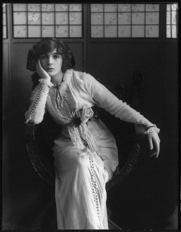 A Young Edwardian Lady From 1910