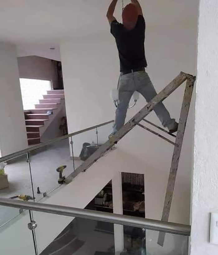 50 Times People Didn’t Give A Heck About OSHA Safety Regulations And Did What They Had To Do, As Shared On This Facebook Group