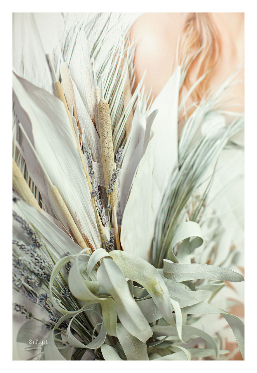 A Fellow Florist And I, The Photographer, Made 11 Portraits Of Months Using Live Flowers To Highlight The Genuineness Of Each Season