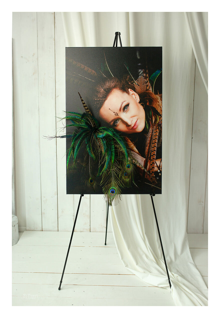 A Fellow Florist And I, The Photographer, Made 11 Portraits Of Months Using Live Flowers To Highlight The Genuineness Of Each Season