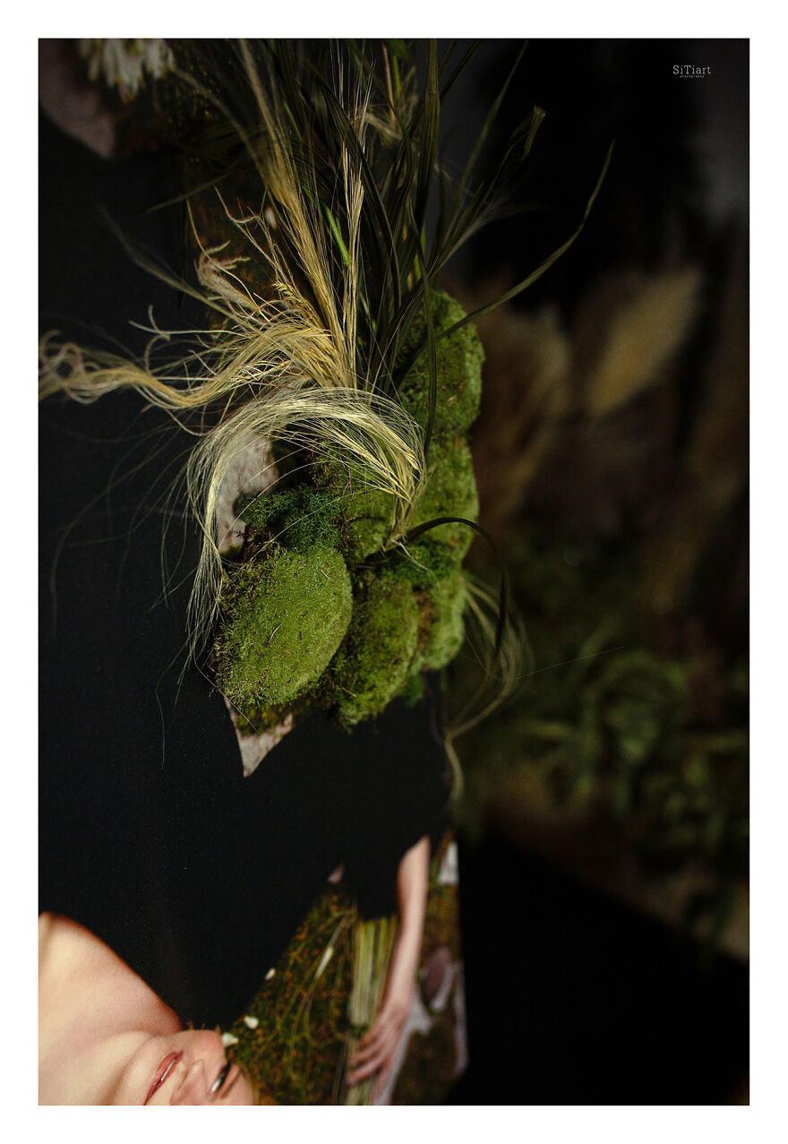 A Fellow Florist And I, The Photographer, Made 11 Portraits Of Months Using Live Flowers To Highlight The Genuineness Of Each Season