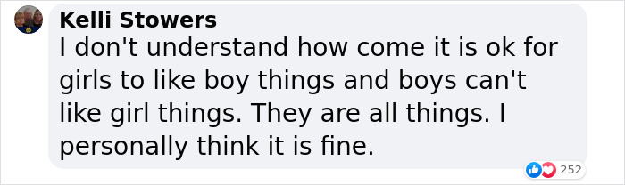 Dad Gets Applauded Online For Standing Up For His Son Who Got Bullied For Wearing Nail Polish Dad Gets Applauded Online For Standing Up For His Son Who Got Bullied For Wearing Nail Polish