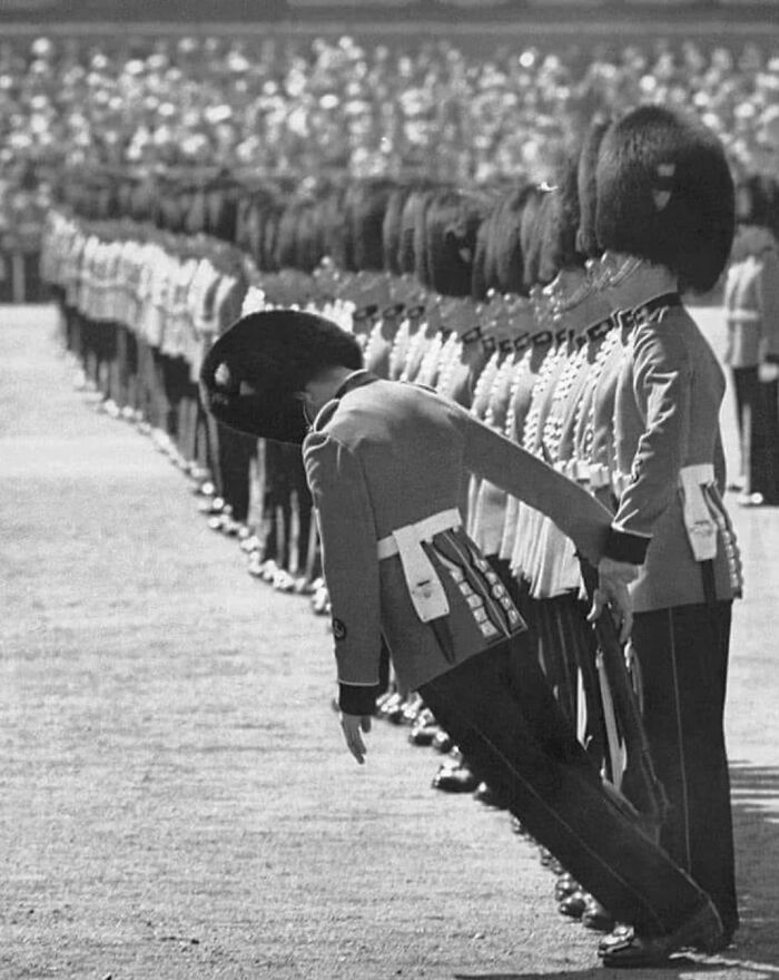 Welsh Royal Guard Falling Down Due To The Extreme Heat, None Of The Others Rescued Him To Not Break Their Rules, 1957