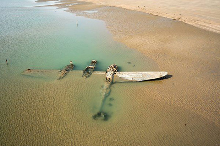 Plane Emerges From The Sand 72 Years After It Crashes During Wwii On A Wales Beach