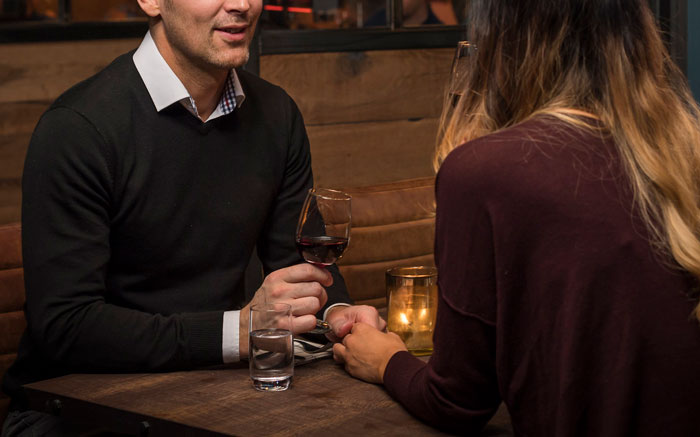 Waitress Is Fuming After This Couple Left Only A 10% Percent Tip After Spending 6 Hours At The Restaurant Waitress Is Fuming After This Couple Left Only A 10% Percent Tip After Spending 6 Hours At The Restaurant
