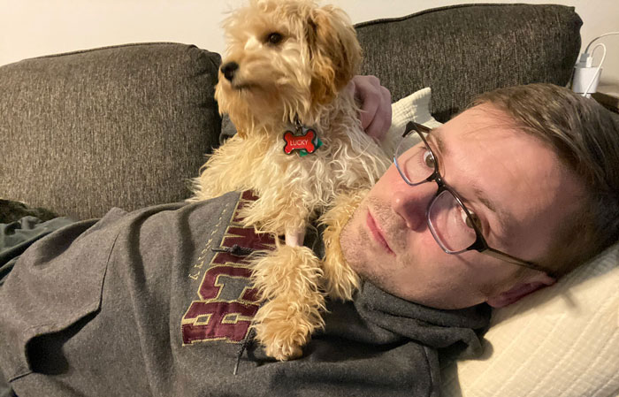 “I’m Upset That They Couldn’t Explain That Decision”: Guy Is Livid After Learning Vet Did A Surprise Tooth Extraction During His Pup’s Neutering