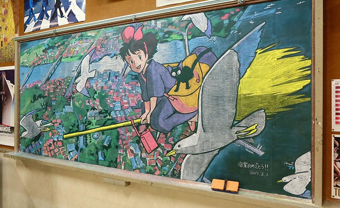 From Sailor Moon To Vincent Van Gogh’s “Starry Night”, This Teacher Surprises His Students With Stunning Chalkboard Art (31 New Pics)