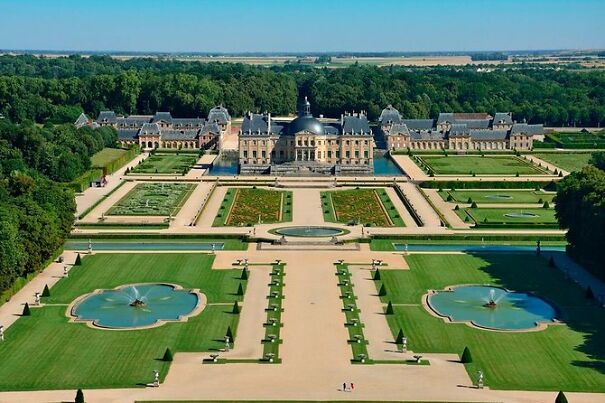 vaux-6379ef2ee78fe.jpg