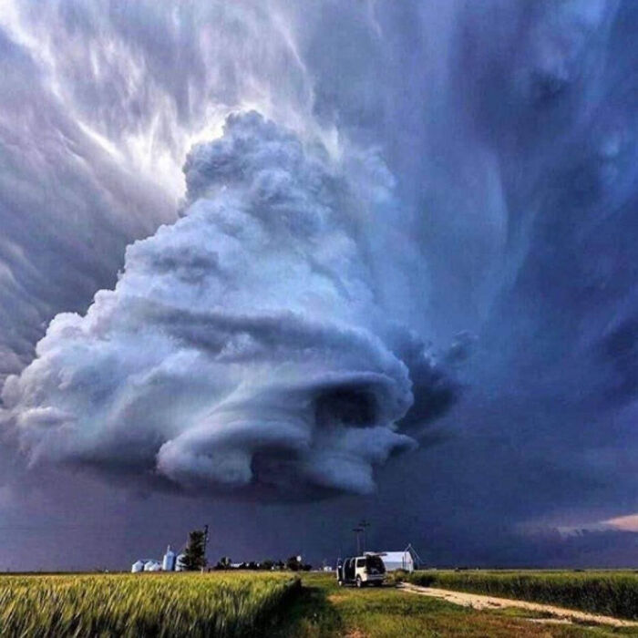 Unbelievably Best Shot Of Storm... Supercell Near Leoti, Kansas, USA Photographer By @mar