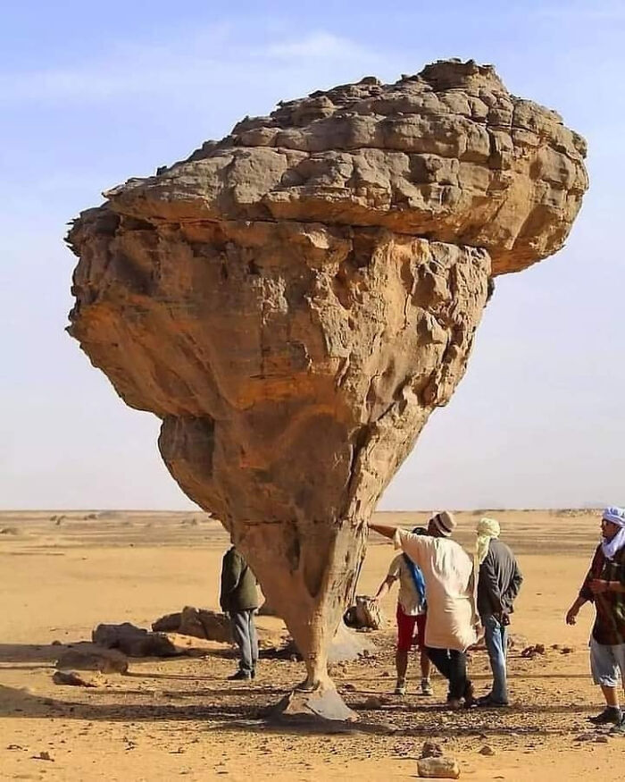 Unusual Naturally Occurring 'Mushroom Rock' (Also Called Pedestal Rock) In Tamanrasset, Saharian Desert, Algeria