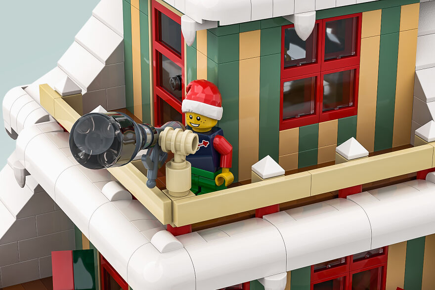 Christmas Is Coming, So I've Built A Kind Of Modular LEGO Christmas Tree