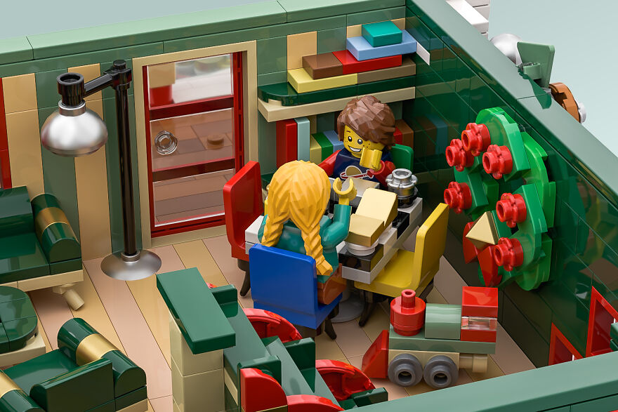 Christmas Is Coming, So I've Built A Kind Of Modular LEGO Christmas Tree