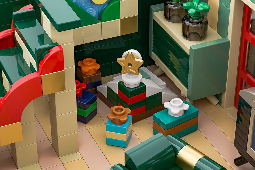 Christmas Is Coming, So I've Built A Kind Of Modular LEGO Christmas Tree