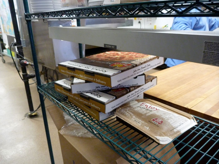 Customer Calls This Restaurant In Front Of Staff When They Said The Discount Applies Only To Phone Orders Customer Calls This Restaurant In Front Of Staff When They Said The Discount Applies Only To Phone Orders