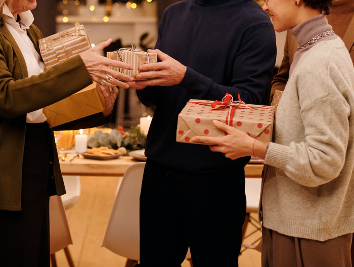People Online Call This Woman The Jerk For Critiquing Her Husband Who Decided To Take A Nap On Christmas Day People Online Call This Woman The Jerk For Critiquing Her Husband Who Decided To Take A Nap On Christmas Day