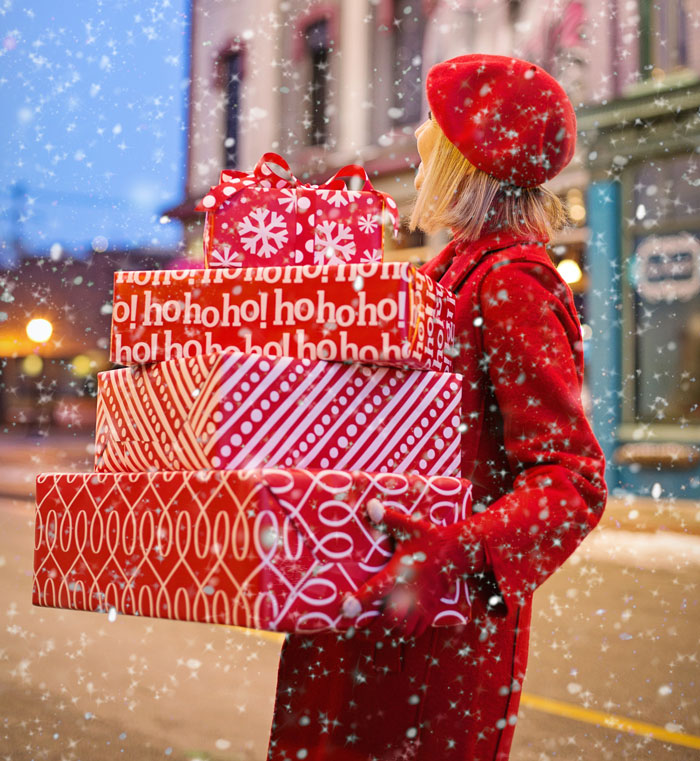 19 Y.O. Discovers Parents Got Gifts For His Sibling Despite Agreeing Not To Get Gifts For Anyone, Says He Won’t Come Home For Christmas 19 Y.O. Discovers Parents Got Gifts For His Sibling Despite Agreeing Not To Get Gifts For Anyone, Says He Won’t Come Home For Christmas