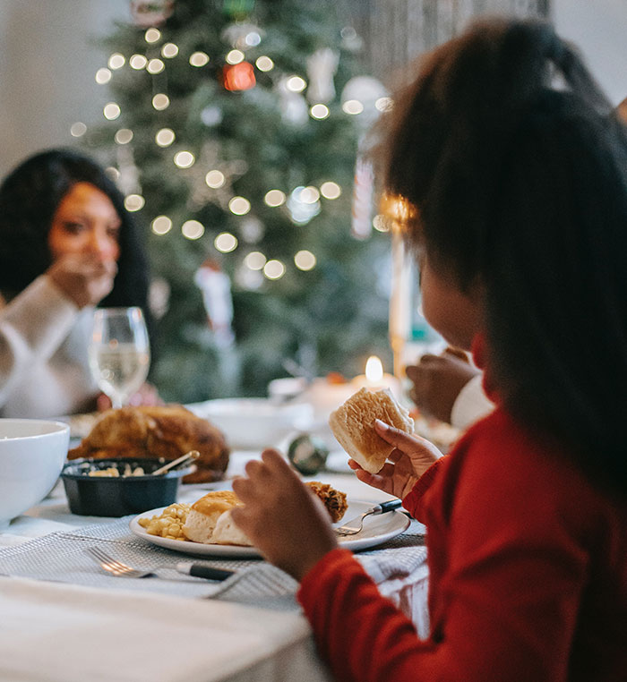 Mom Leaves Teen Daughter Alone In The Hospital On Christmas, Hoping It Will Teach Her A Lesson, Wonders If She Went Too Far Mom Leaves Teen Daughter Alone In The Hospital On Christmas, Hoping It Will Teach Her A Lesson, Wonders If She Went Too Far