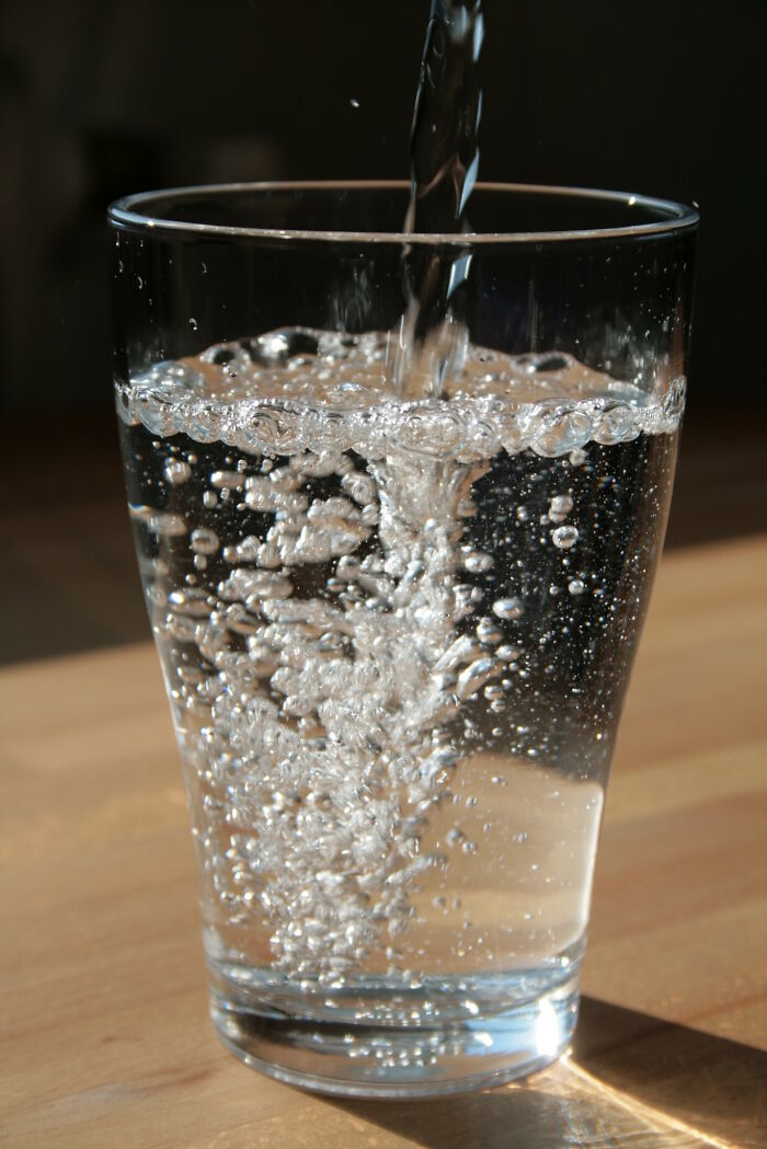 Netizen Wonders "What Is An American Thing But Americans Think Everyone Outside Of America Does It?", Gets 30 Responses