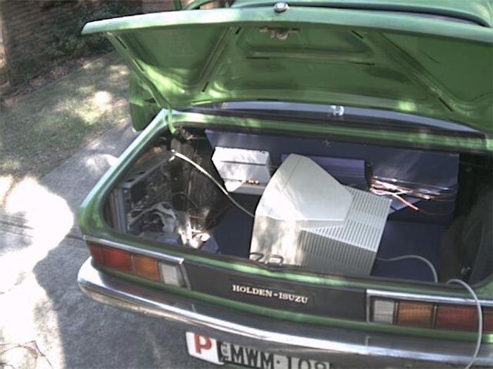 Gaming-Setups-Threatening-Auras