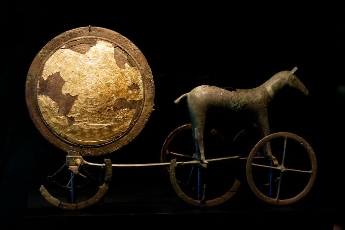 Trundholm Sun Chariot (1400 BC)