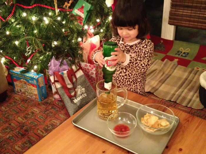 Le dije a mi hija de 2 años que Santa Claus estaba cansado de leche y galletas