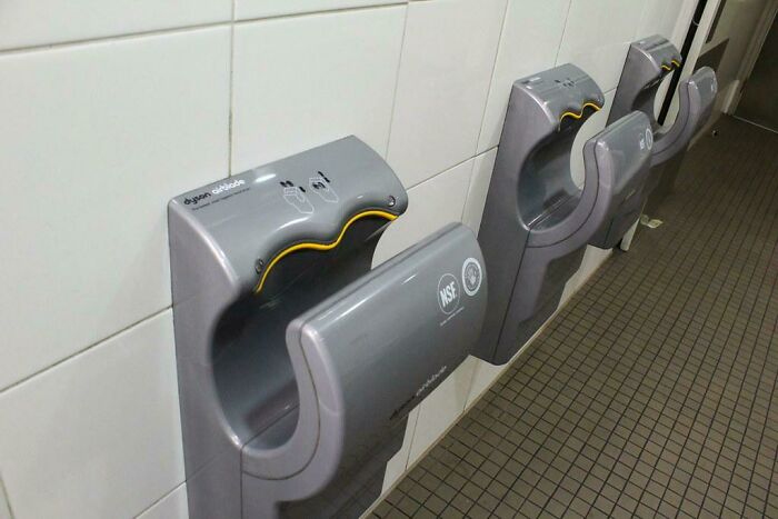 Tyrone Man Here, First Time In The Big Smoke Today, Loved The Futuristic Urinals, They Make A Mad Mess Though