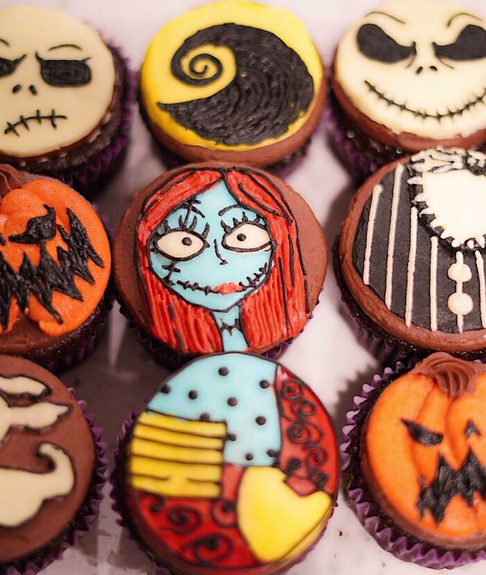 Nightmare Before Christmas Cupcakes. She Was My Favorite