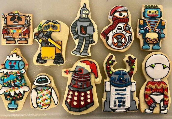 First You Chose Dinosaurs, Then You Chose Robots… What Will My Christmas Cookie Theme Be This Year?