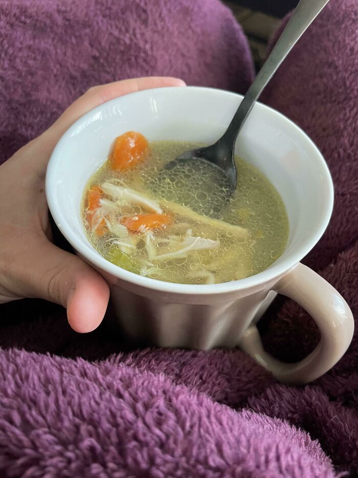 I Have Covid And Couldn’t Visit My Family For Christmas. My Mom Insisted On Stopping By And Dropping Off Some Home-Made Soup