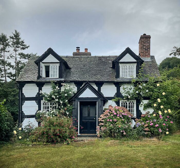 Cottage In Eastern Wales