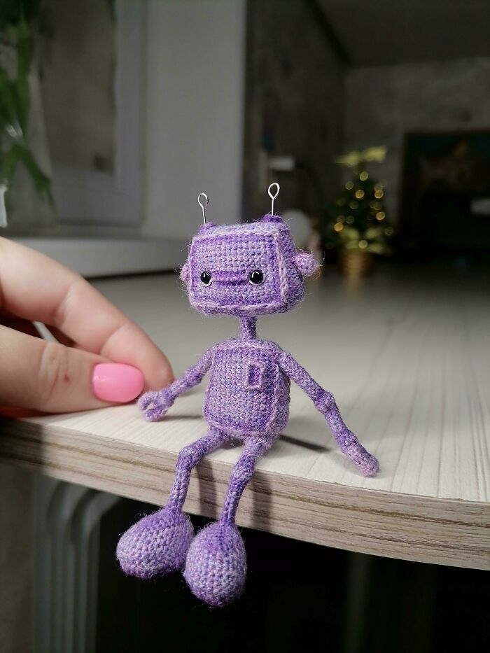 I Just Finished My Little Robot. It Has An Unusual Color. It's On A Wire Frame. Can Bend Arms And Legs