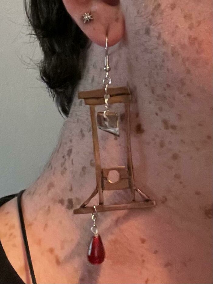 I Made A Pair Of Guillotine Earrings!