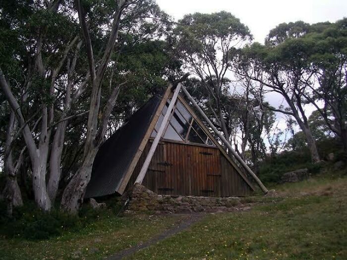 Vallejo Gantner Hut, Victoria, Australia
