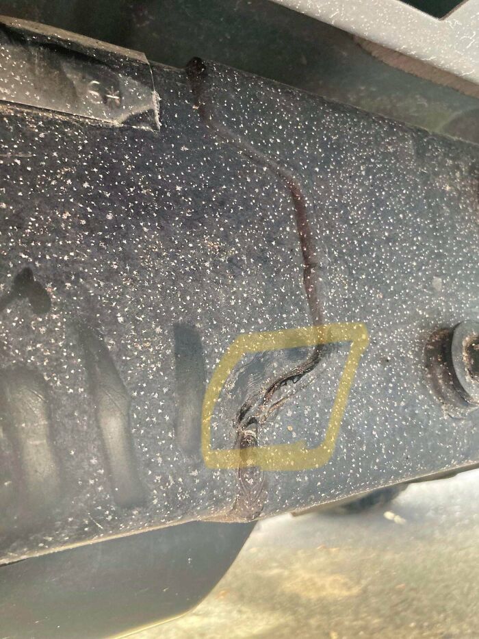 Insert Picture Of The Qc Person Checking The Welds On My 2019 Jeep