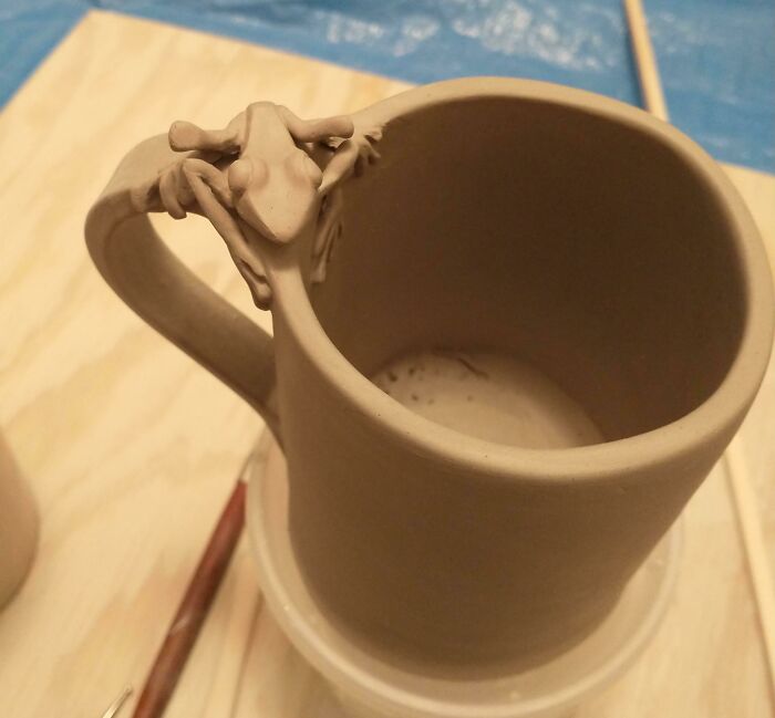 Tree Frog Mug, Greenwear. Getting Back Into The Swing Of Things. Hope You Enjoy This Little Guy!