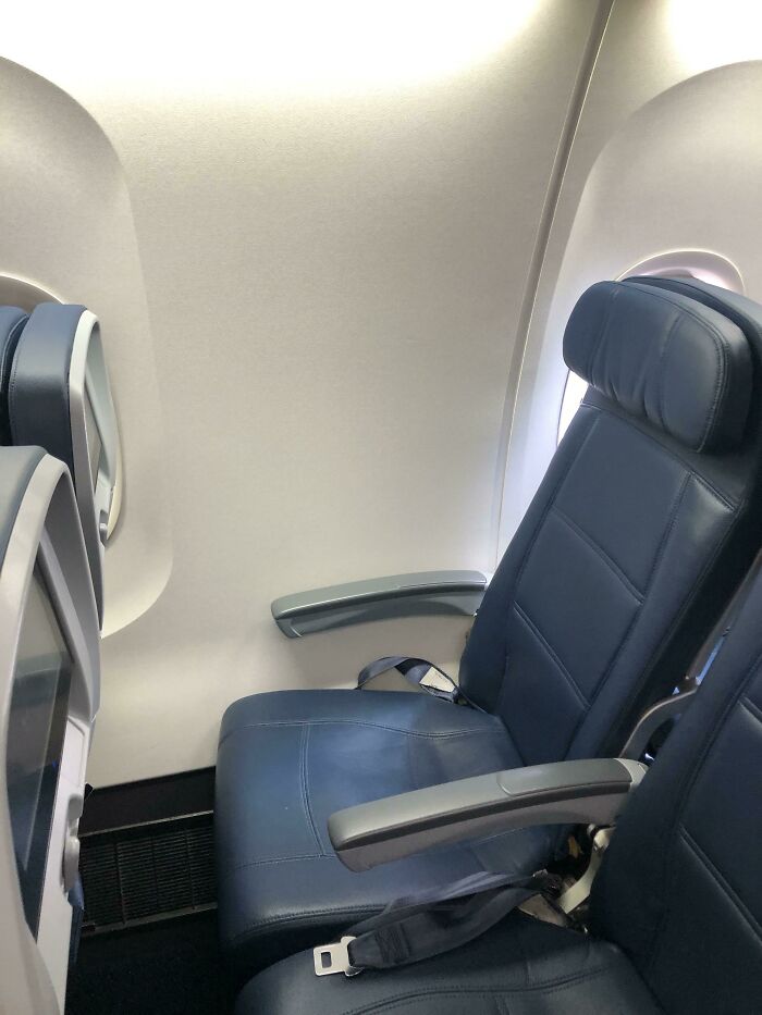 Was In A Middle Seat And Paid Extra Money To Upgrade To A "Window" Seat