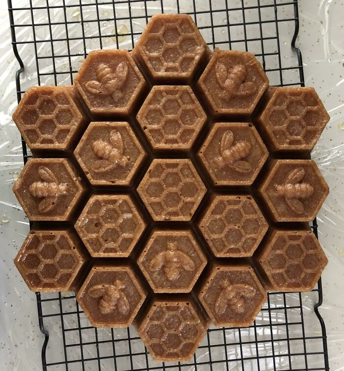 Got The Honeycomb Pan For Christmas! I Felt Like A Baking Goddess When I Removed The Cake From The Pan