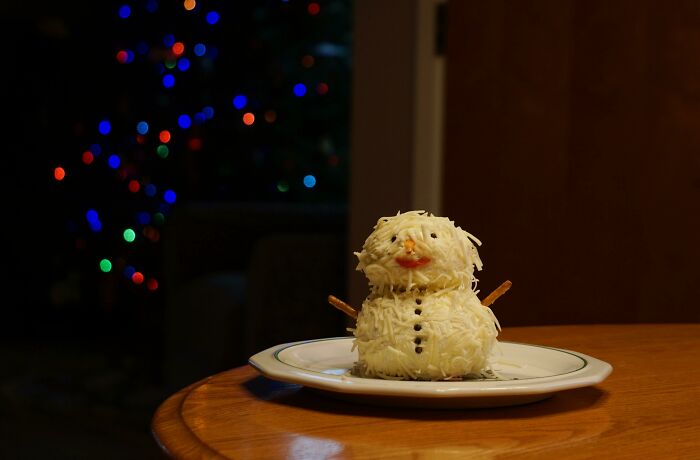 Christmas "Snowman" Cheeseball, A Holiday Treat That Requires A Little Imagination