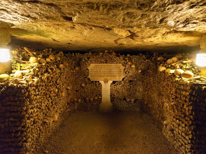 Get Spooked At The Catacombs In Paris