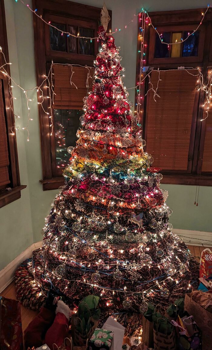 My Sister-In-Law Spent The Past Year Knitting The Christmas Tree!