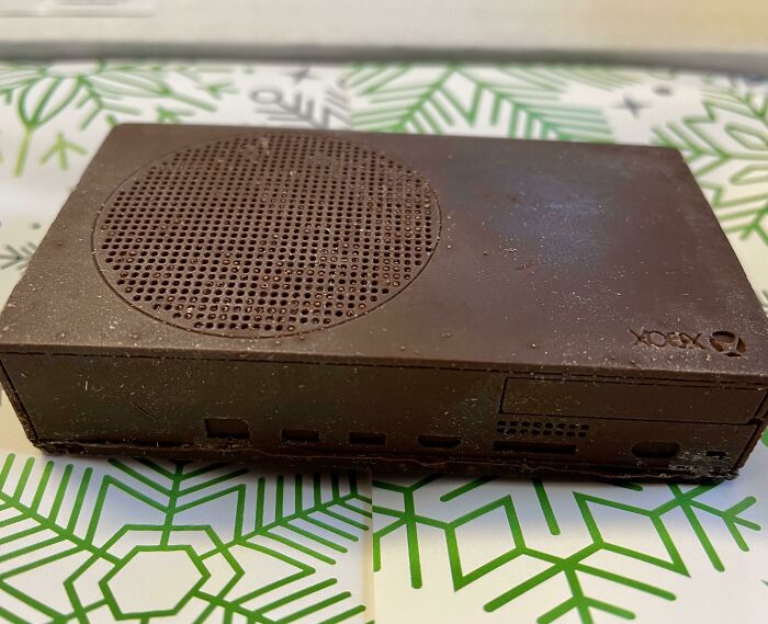 A Christmas Gift From Microsoft. It’s A Tiny Xbox Series S Made Of Chocolate And The Details Are Amazing