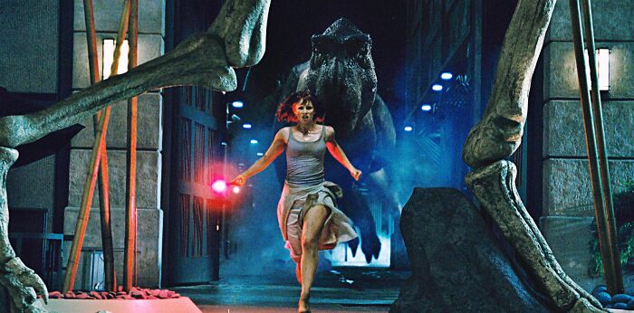 Jurassic Park woman run
