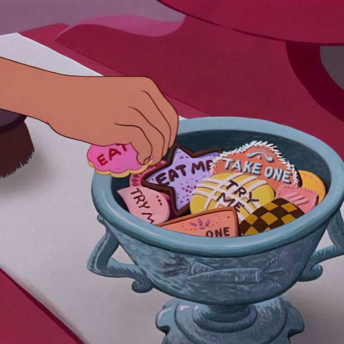 The Eat Me Cookies (Alice In Wonderland)