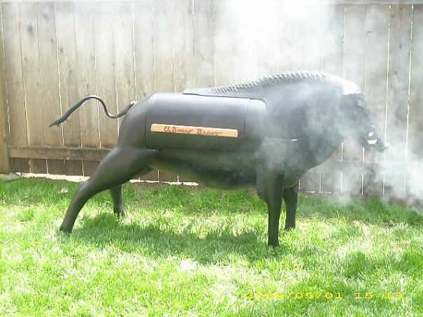 Bull-Barbecue-02-63aafafa4255a.jpg
